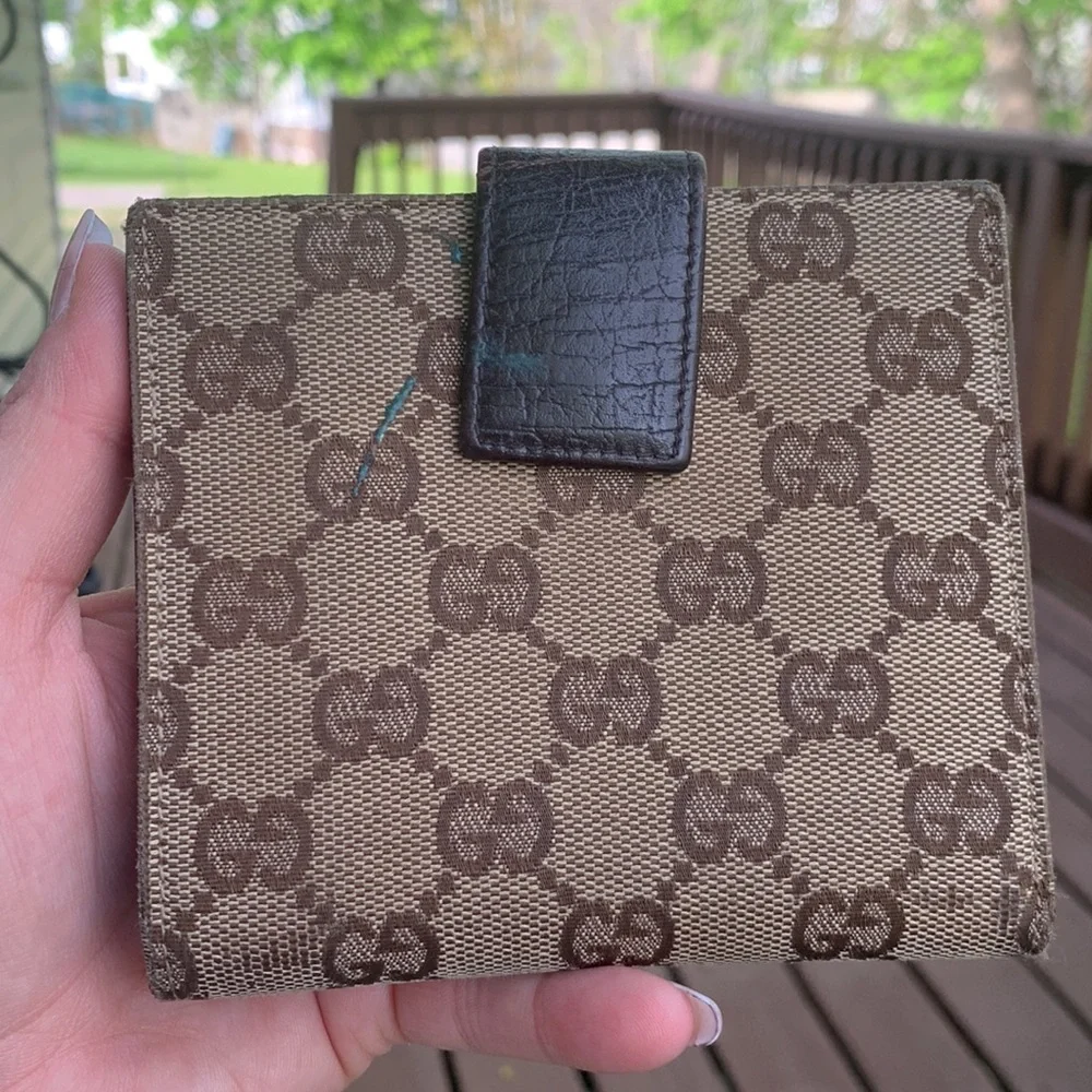 Authentic Gucci wallet_5